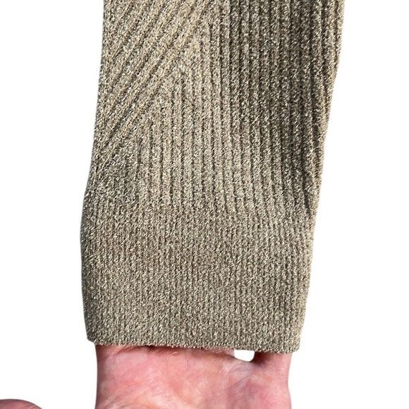 BAREFOOT DREAMS Cozychic Ultra Lite Knit Size Medium NWT - Picture 6 of 11